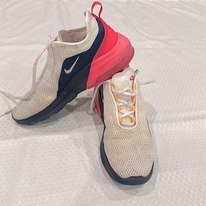 Nike Air size 8.5 Athletic shoe. Good structural condition but need cleaned